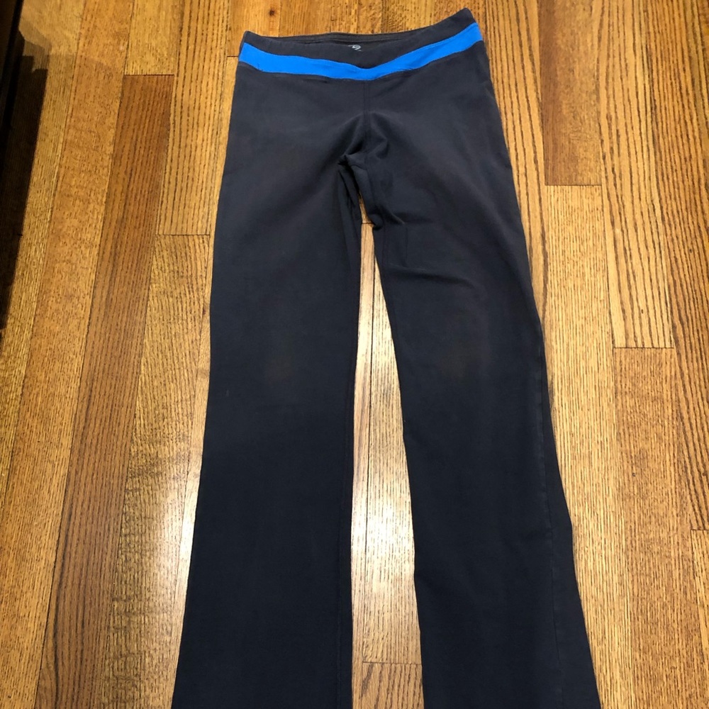 Yoga pants